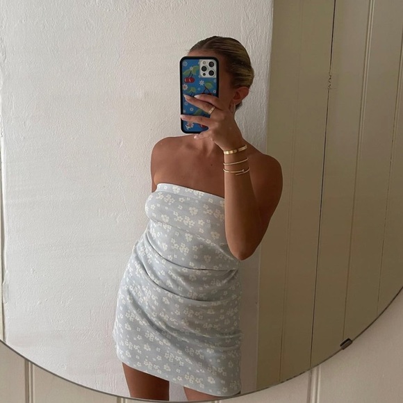 Djerf Avenue Dresses & Skirts - Djerf Avenue Dream Cake Tube Dress